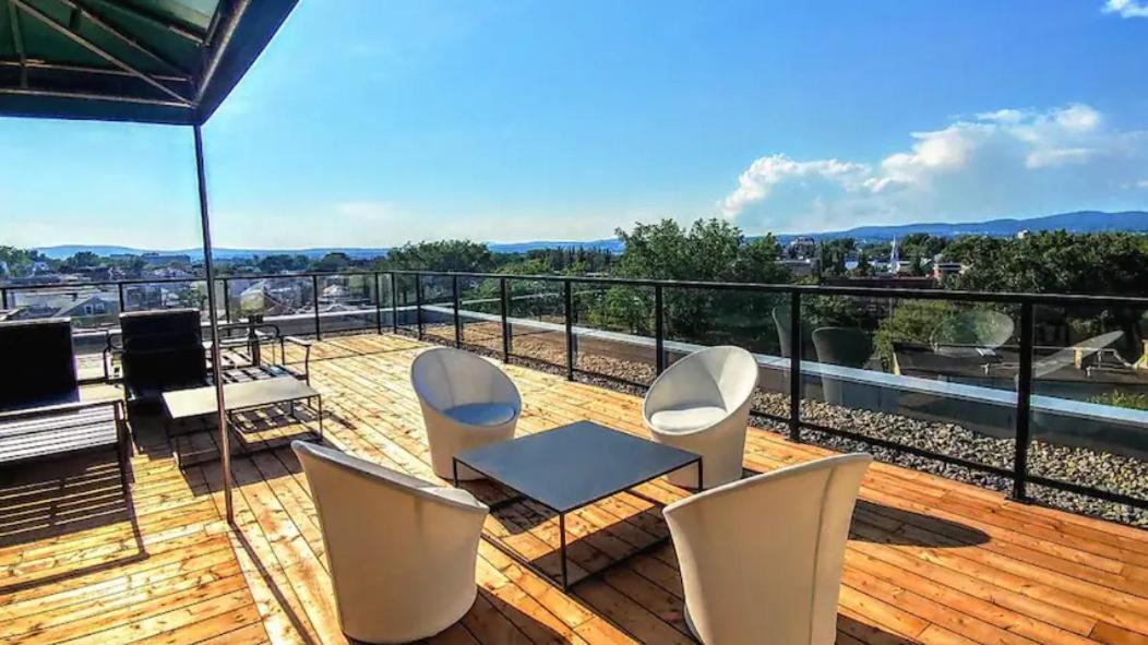 Le Kaméléon 318 : interieur parking, rooftop terrace, gym Québec Esterno foto